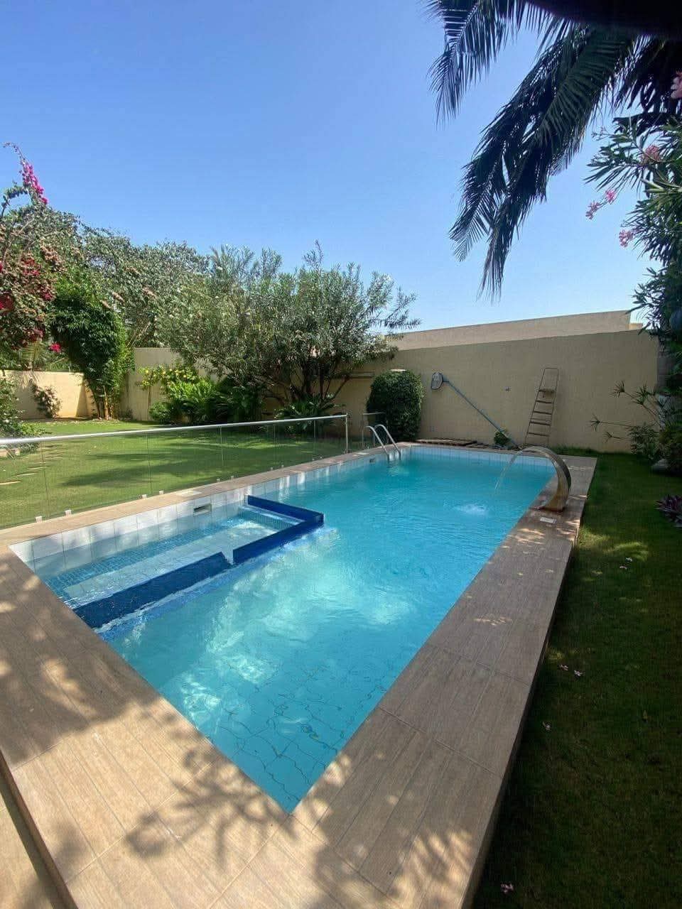 VILLA 4 PIÈCES AVEC PISCINE À LOUER – RÉSIDENCE DE LA CAISSE