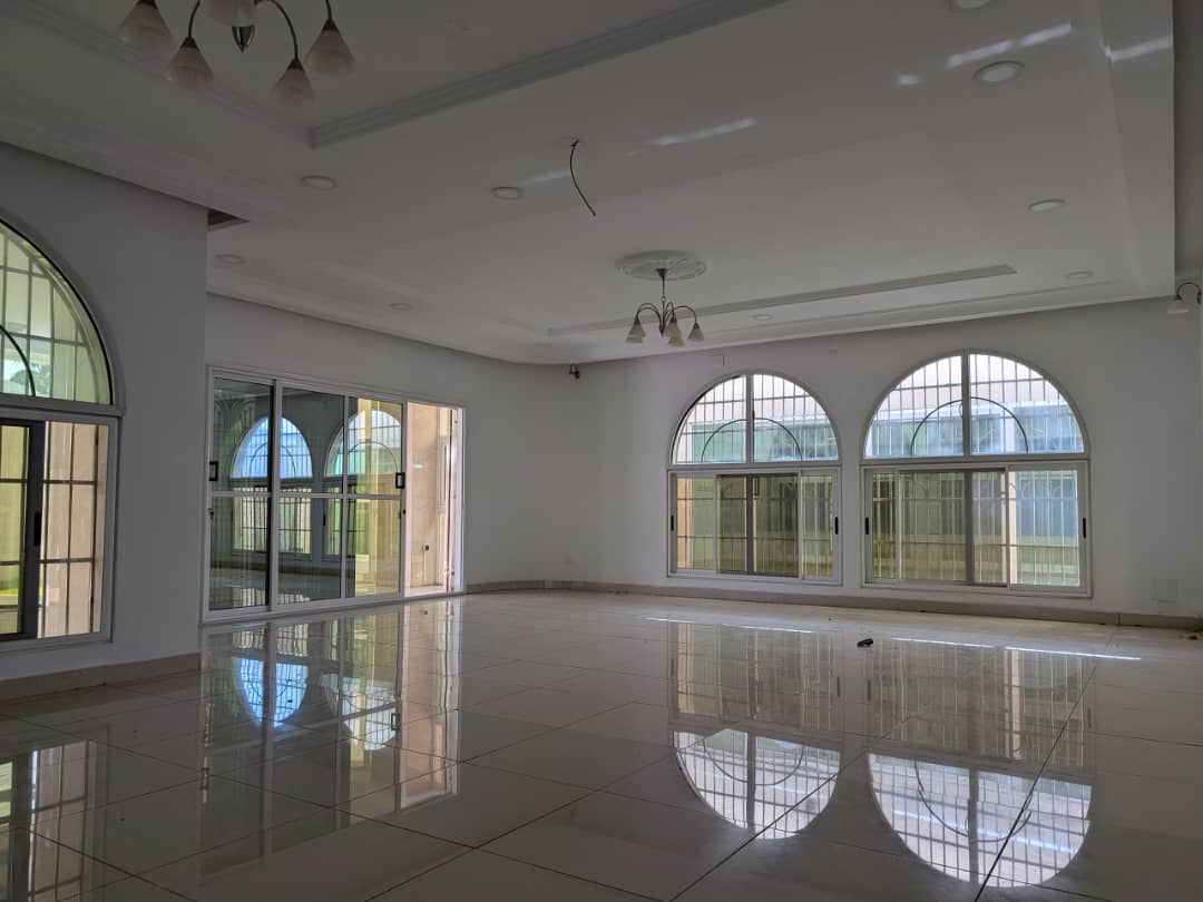 À LOUER - UNE BELLE VILLA DANS LA CAISSE (RÉSIDENCE DU BÉNIN) - 6 PIÈCES