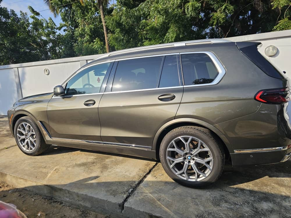 BMW X7 XDRIVE 40i 2025
