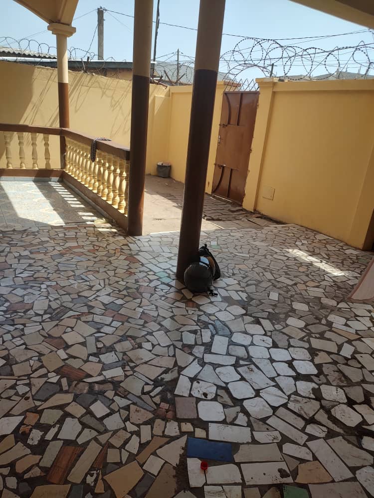 Villa 5 pièces en vente à Ablogamé – 70 millions FCFA