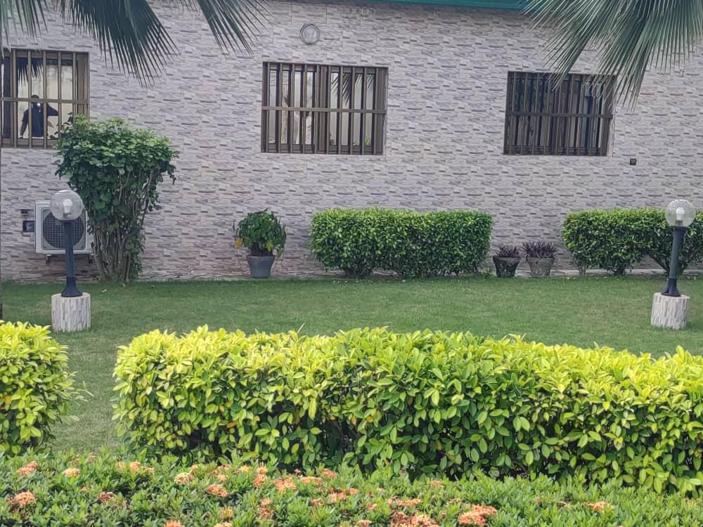 Villa à vendre à Totsi – 50 Millions FCFA