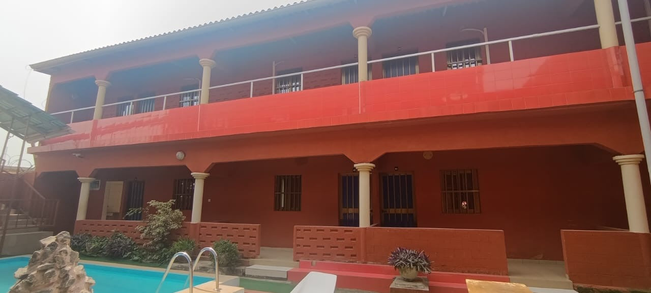 HÔTEL 19 CHAMBRES À VENDRE À ANÉHO CÔTÉ PLAGE – 2 LOTS | TITRE FONCIER