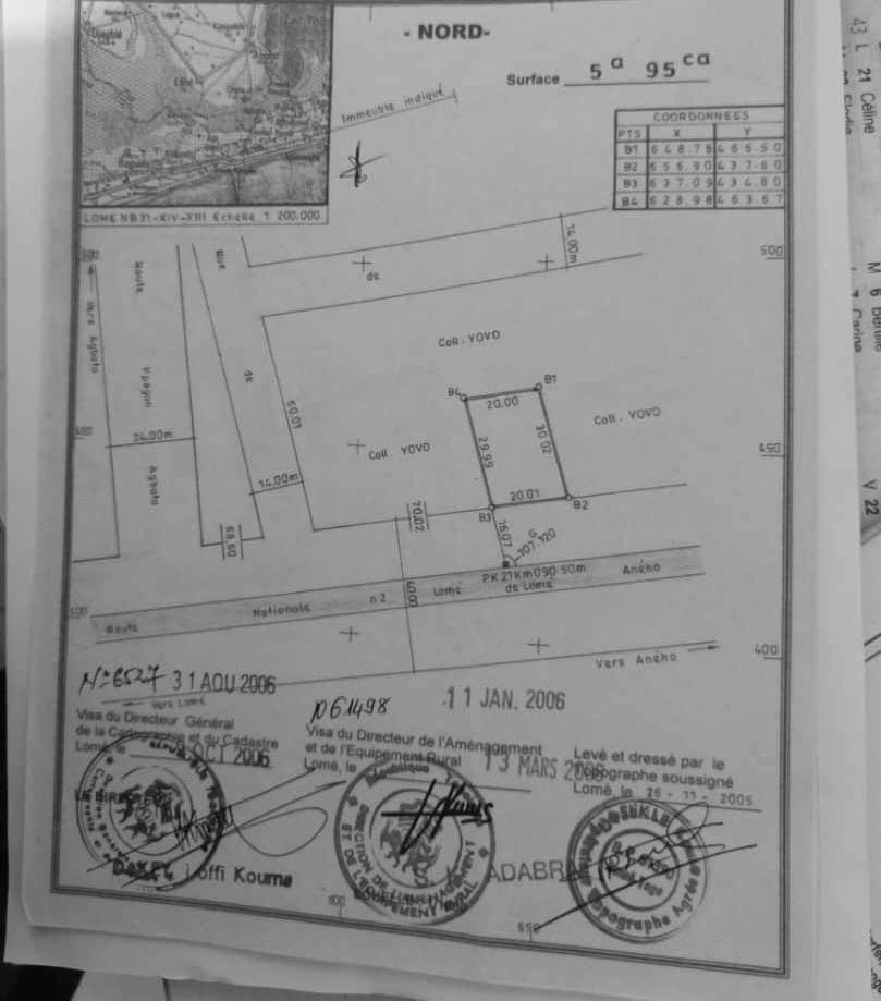 Terrain de 300 m² en vente au bord du goudron à Kpogan – 35 millions FCFA