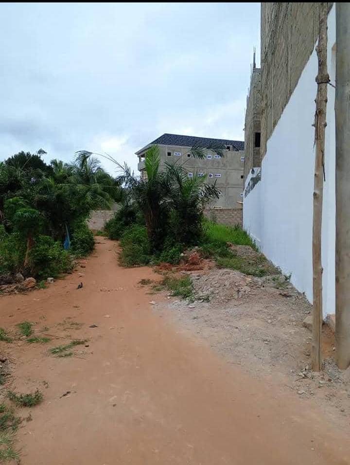 Terrain 1 lot en vente à Legbassito – 22 millions FCFA