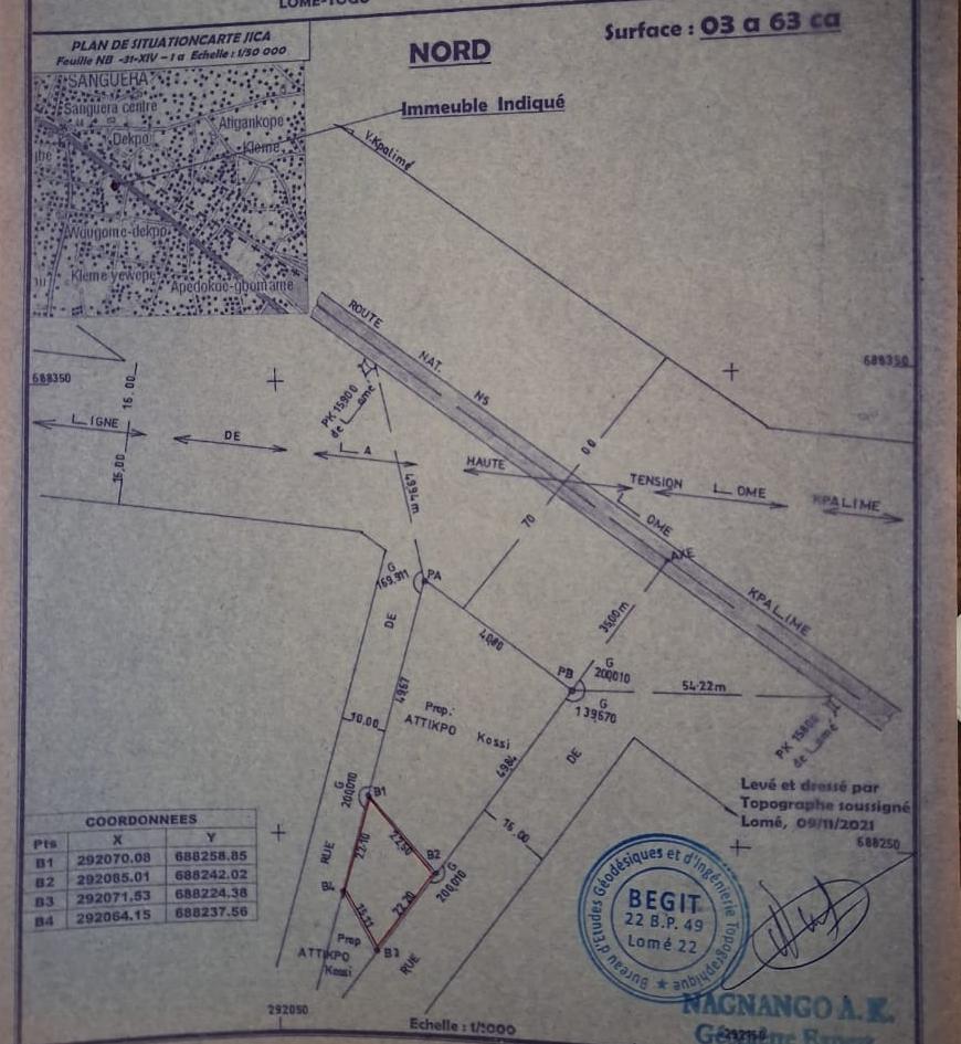 Terrain (1/2 lot) en vente à Zanguera – 23 millions FCFA