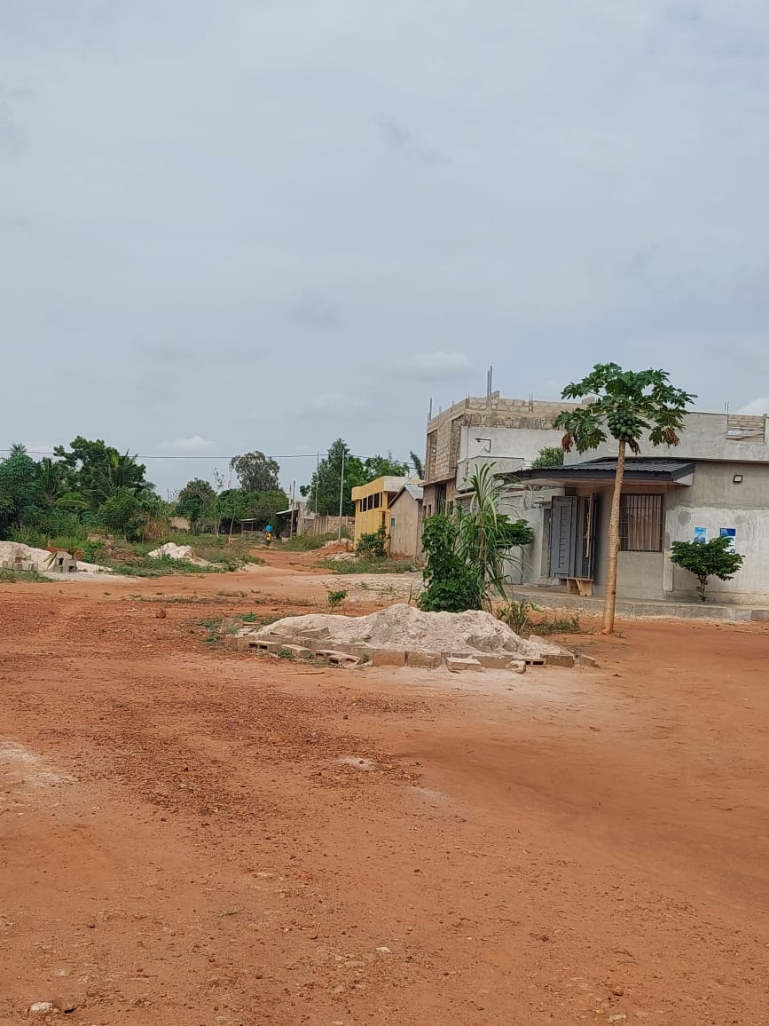 Terrain 1 lot en vente à Apessito – 12 millions FCFA