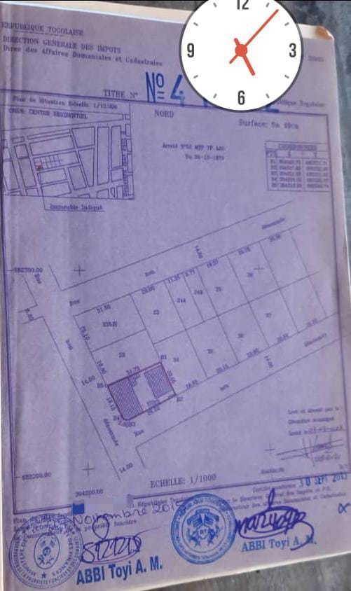 Maison de location en vente à Tokoin Wuiti derrière le lycée – 180 millions FCFA