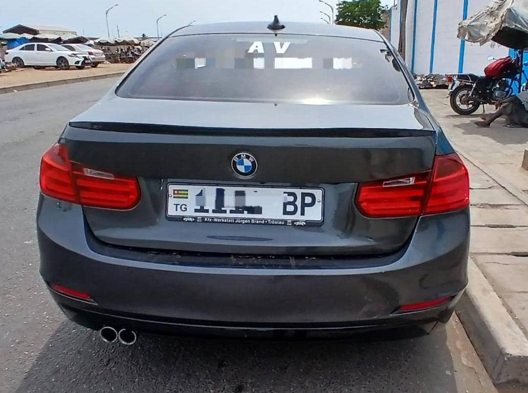 BMW 328i – 2013 | FULL OPTION | ÉTAT IMPECCABLE