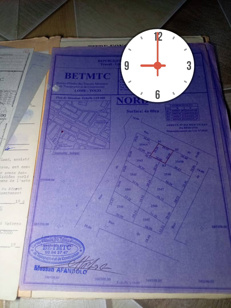 Villa 3/4 de lot en vente à Agbalepedo à 100m du goudron – 45 millions FCFA