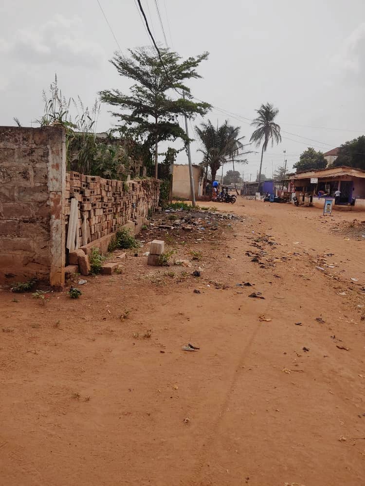Terrain de 600 m² en vente à Agoè Legbassito – 25 millions FCFA
