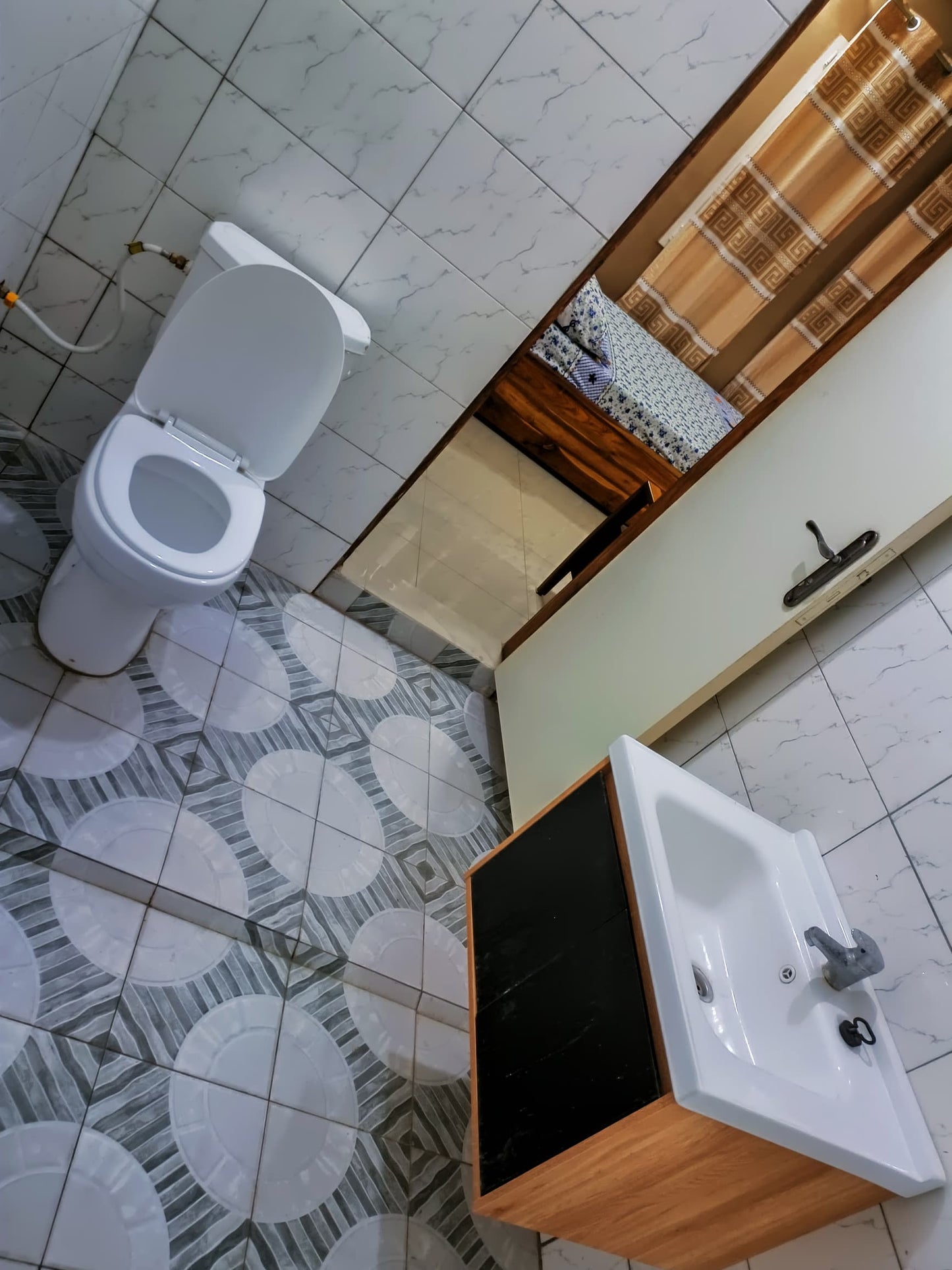 Studio meublé à louer à Agbalépédo – 150000 FCFA