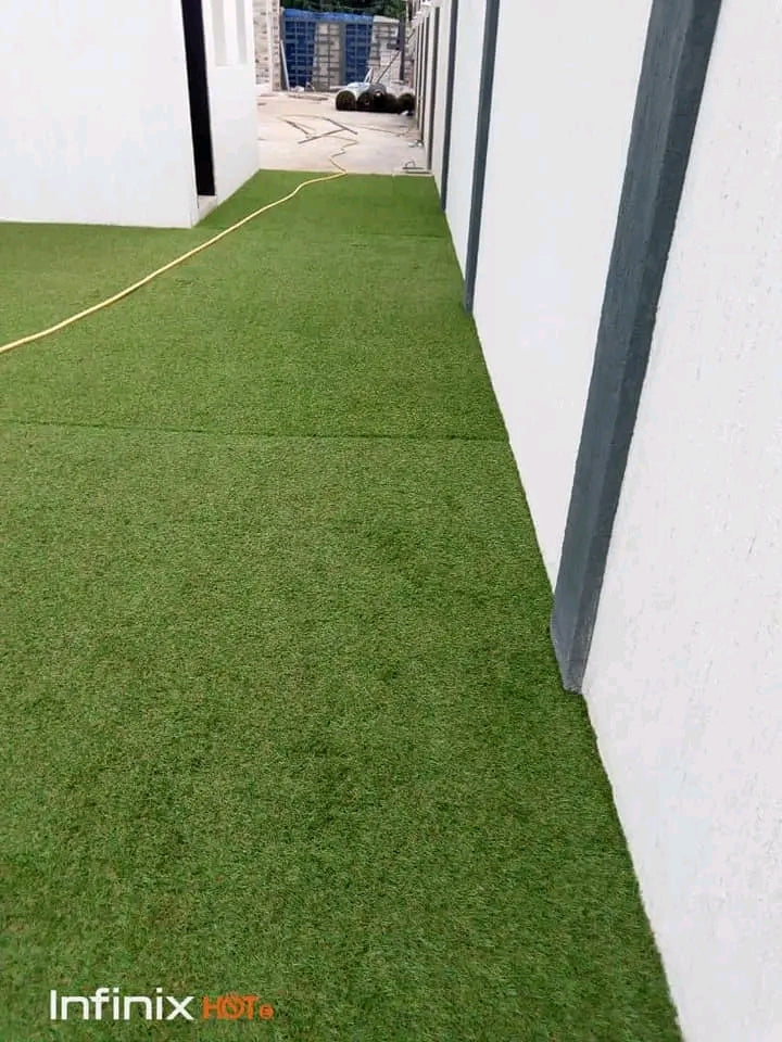 Villa 5 chambres en vente à Cité OUA – 1.250.000.000 FCFA