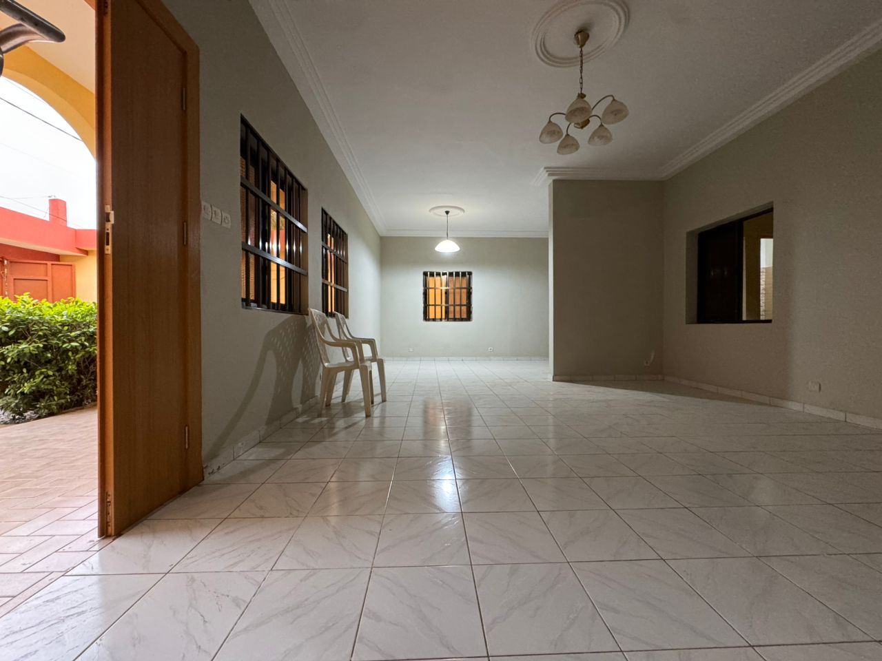 Villa à louer à Avédji – 200000 FCFA