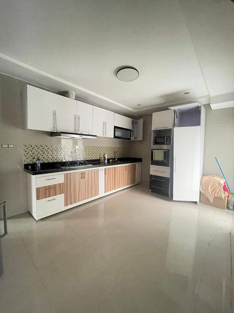 Villa 4 chambres en vente à Cité OUA – 500 millions FCFA