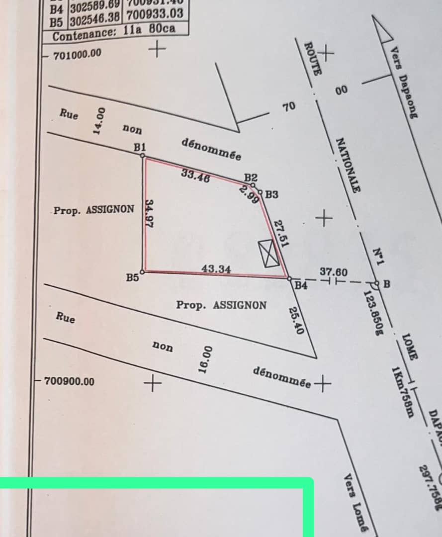 Terrain de 1180 m² en vente à Adetikopé – 65 millions FCFA le lot