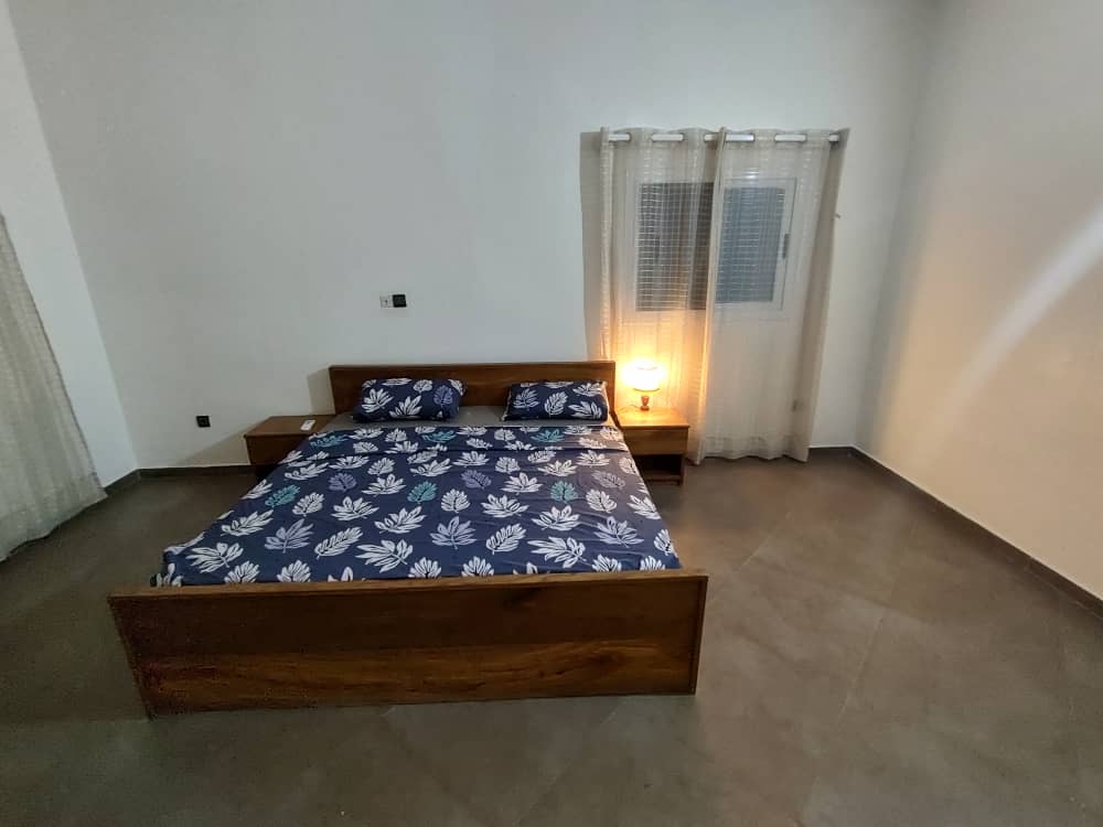 Villa meublée 3 chambres à louer à Kpogan – 400 mille FCFA
