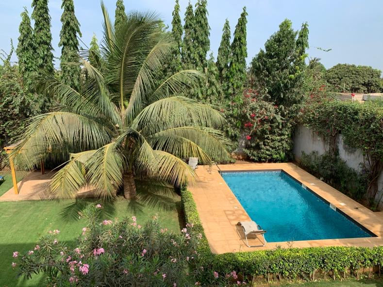 À LOUER – VILLA HAUT STANDING AVEC PISCINE À ATTIEGOU | 1 250 000 FCFA / MOIS