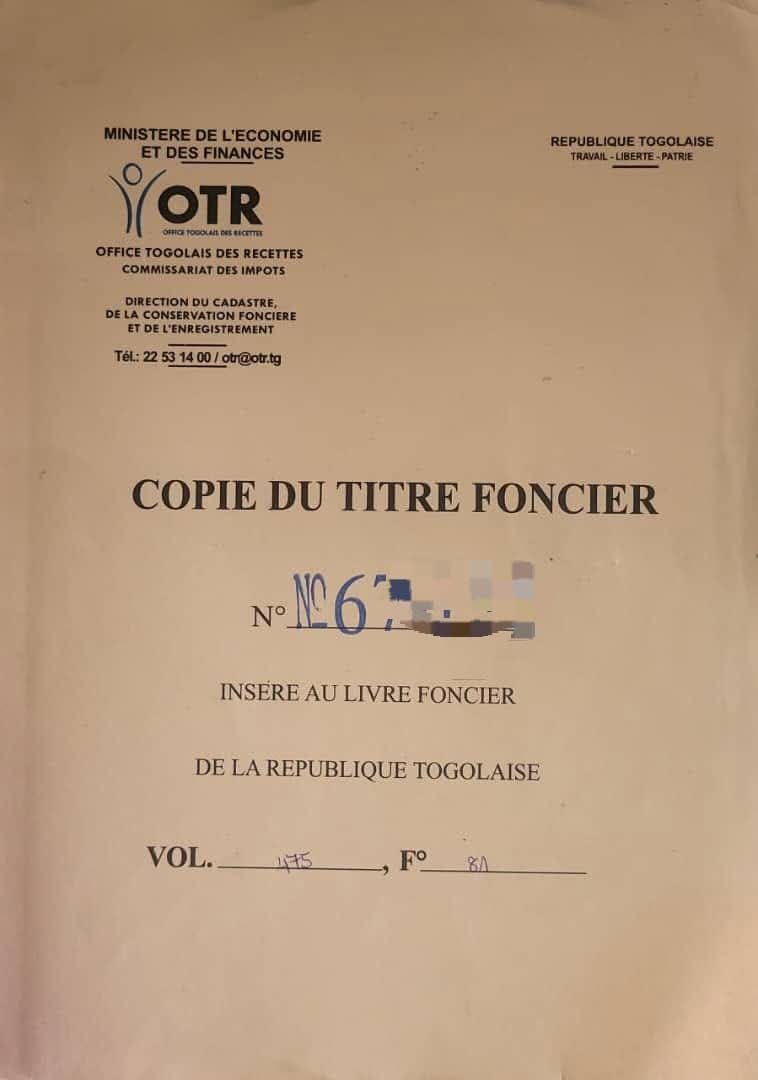 Terrain d'un lot en vente face rue à Agoè Sogbossito – 35 millions FCFA