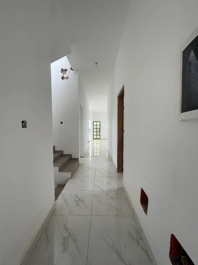 UNE VILLA 6 PIÈCES À VENDRE À LOMÉ - AGOÈ ASSIKOR