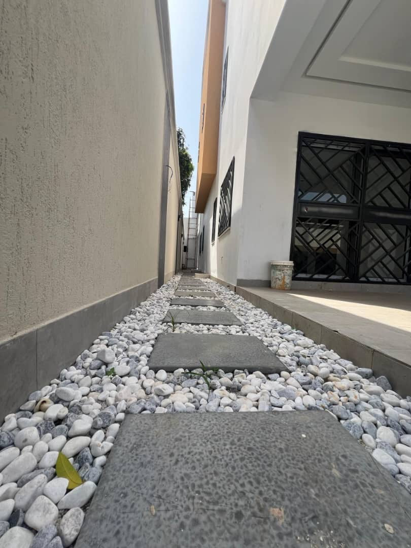 VILLAS 6 PIÈCES À VENDRE À TOKOIN FOREVER – NEUVES AVEC CAMÉRAS DE SURVEILLANCE | TITRE FONCIER