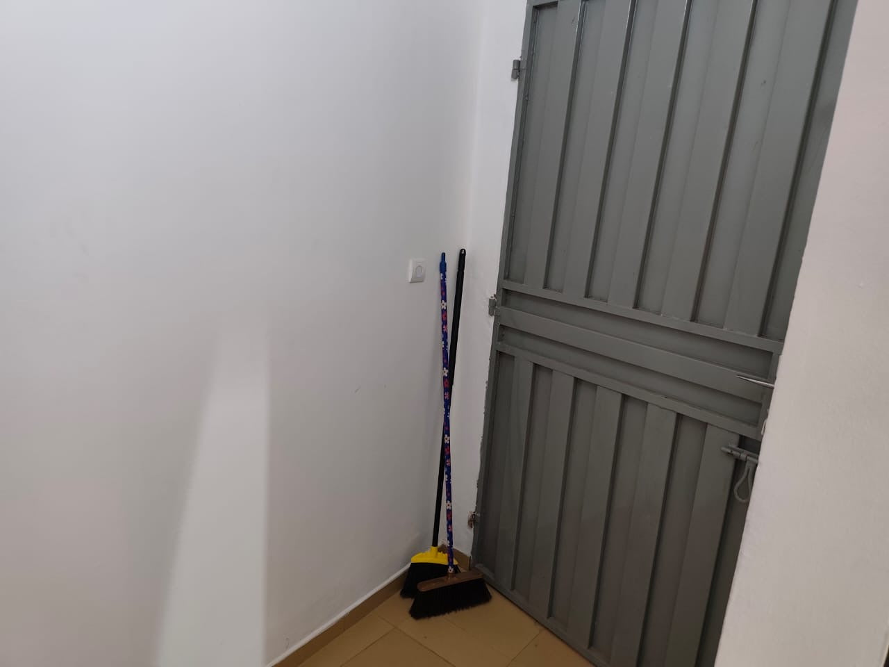 VILLA 5 PIÈCES À VENDRE À ADIDOGOMÉ AKATO – 750 m² | TITRE FONCIER