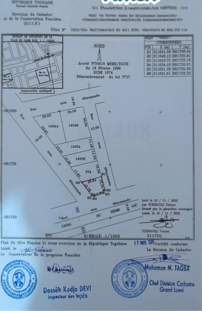 1/2 lot carré de terrain en angle de rue et face une grande voie de 30 m à Port TP3 – 25 millions FCFA