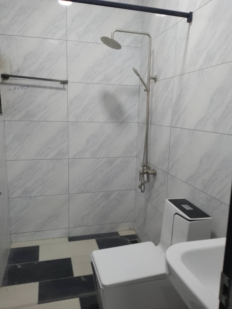 VILLA 9 PIÈCES À VENDRE À KPOGAN AGBETIKO – TITRE FONCIER
