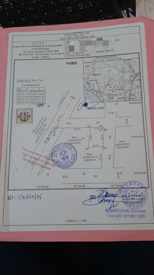 1/2 lot à vendre à Agoè Legbassito en bordure de goudron – 52 millions FCFA