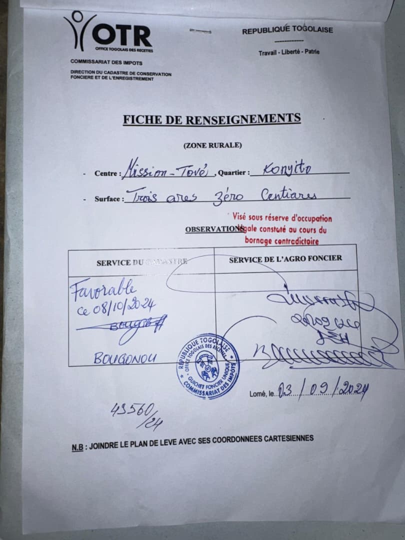 Demi-lot en vente à Kognito près de l'école René Descartes – 5,5 millions FCFA