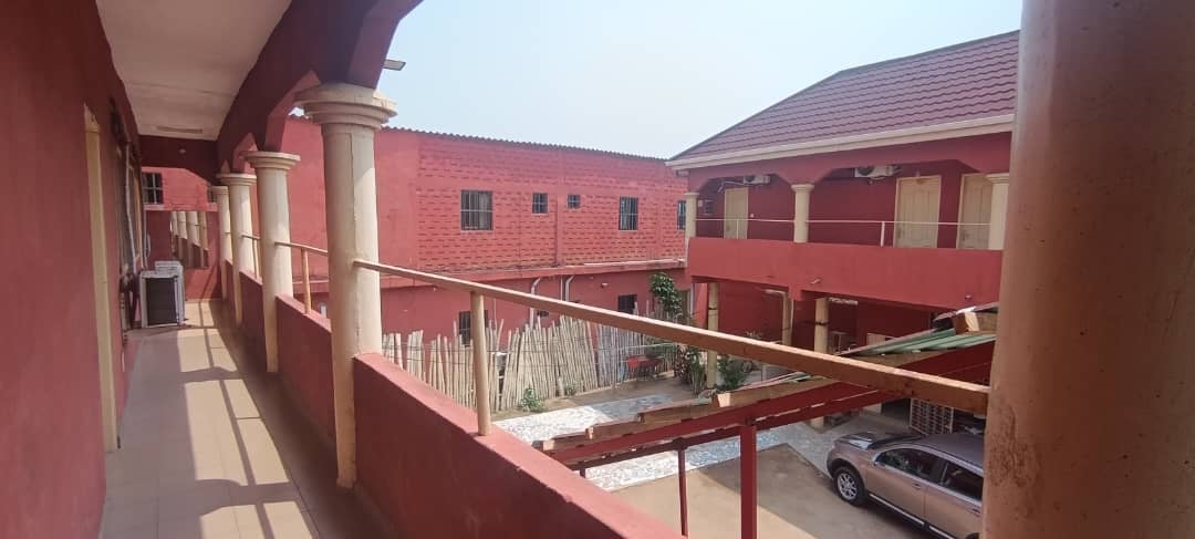 HÔTEL 19 CHAMBRES À VENDRE À ANÉHO CÔTÉ PLAGE – 2 LOTS | TITRE FONCIER