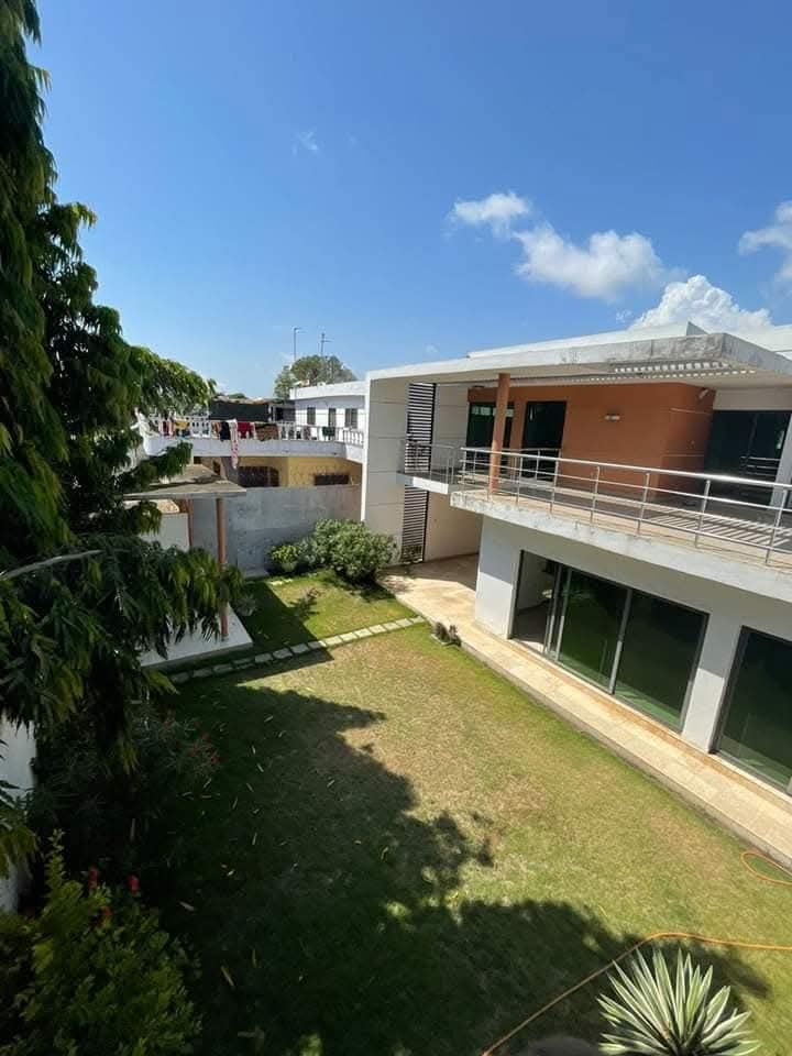 VILLA DE PRESTIGE À VENDRE À ADÉWUI – LOMÉ | MARBRE ITALIEN & TITRE FONCIER