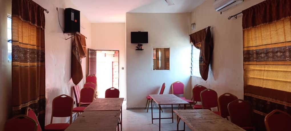 HÔTEL 19 CHAMBRES À VENDRE À ANÉHO CÔTÉ PLAGE – 2 LOTS | TITRE FONCIER