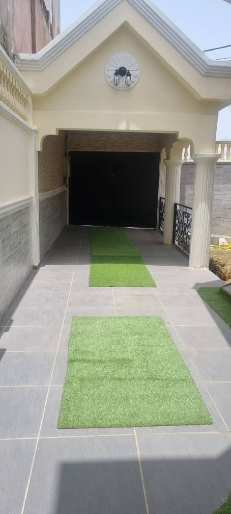 MAGNIFIQUE VILLA À VENDRE À BAGUIDA - 8 PIÈCES
