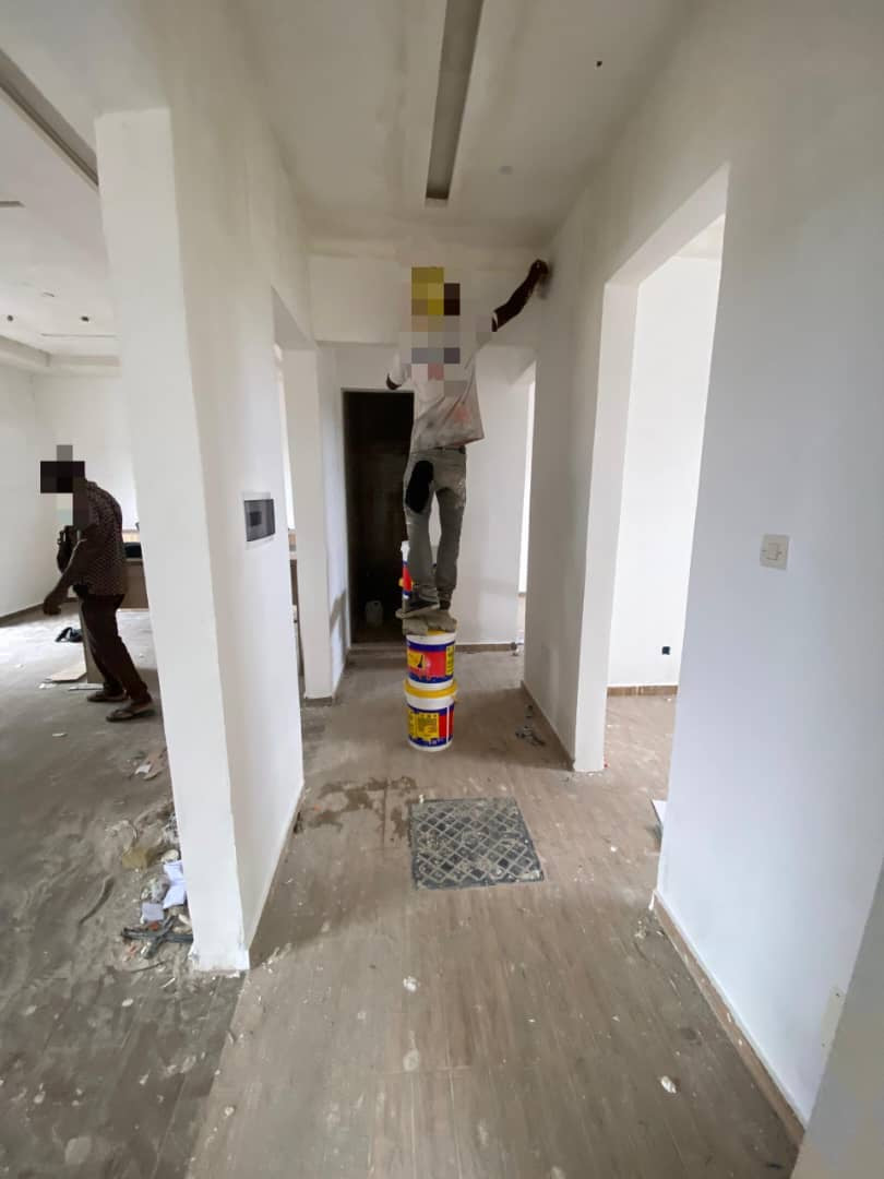 VILLA 4 PIÈCES À VENDRE À ZANGUÉRA AFIADEGNIGBAN, À 300M DU GOUDRON