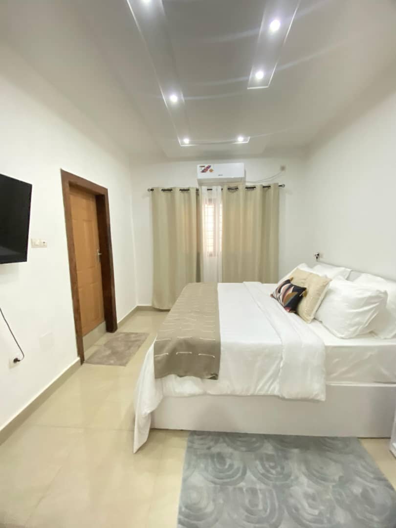 VILLA MEUBLÉE HAUT STANDING À LOUER – LOMÉ - NUKAFU (CHINA MALL)