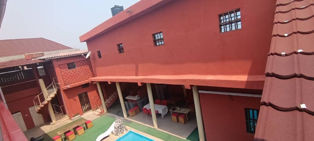 HÔTEL 19 CHAMBRES À VENDRE À ANÉHO CÔTÉ PLAGE – 2 LOTS | TITRE FONCIER
