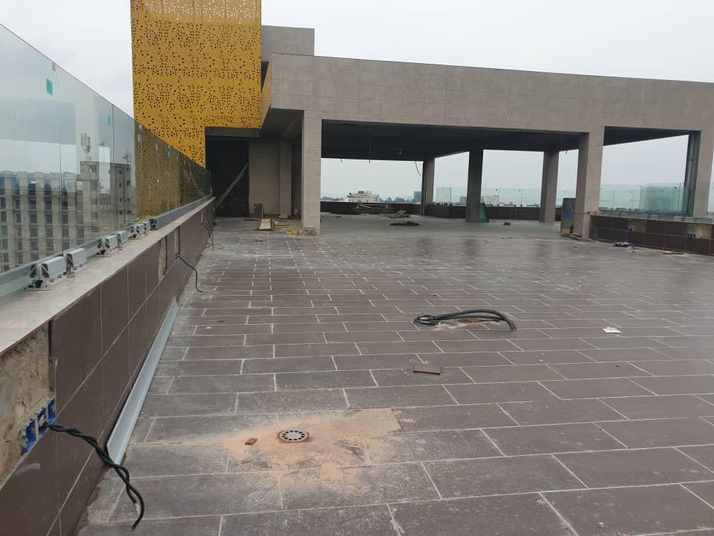 UN IMMEUBLE À VENDRE À DÉKON, À 70M DU BOULEVARD CIRCULAIRE - 18 APPARTEMENTS, 3 BUREAUX, 1 PISCINE