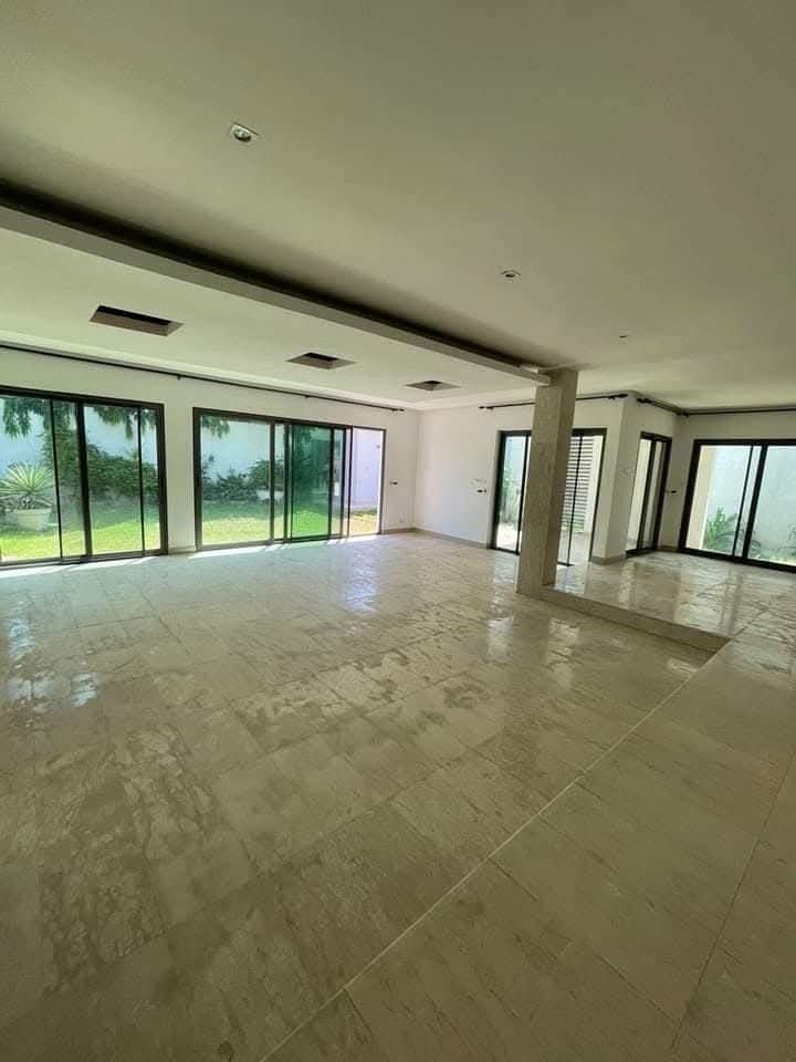 VILLA DE PRESTIGE À VENDRE À ADÉWUI – LOMÉ | MARBRE ITALIEN & TITRE FONCIER