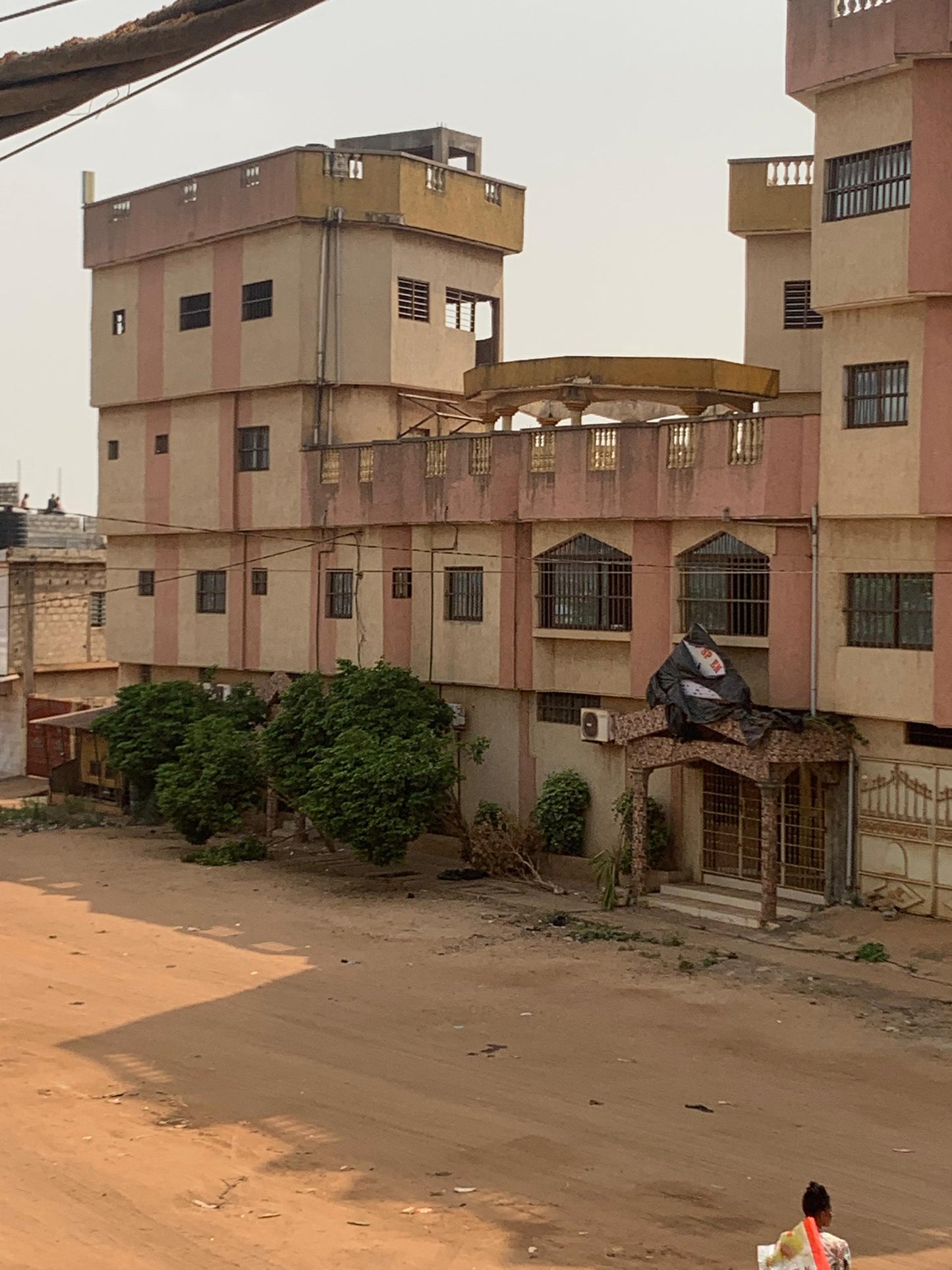 Hôtel à vendre à Agoè Fiovi – 500 Millions FCFA