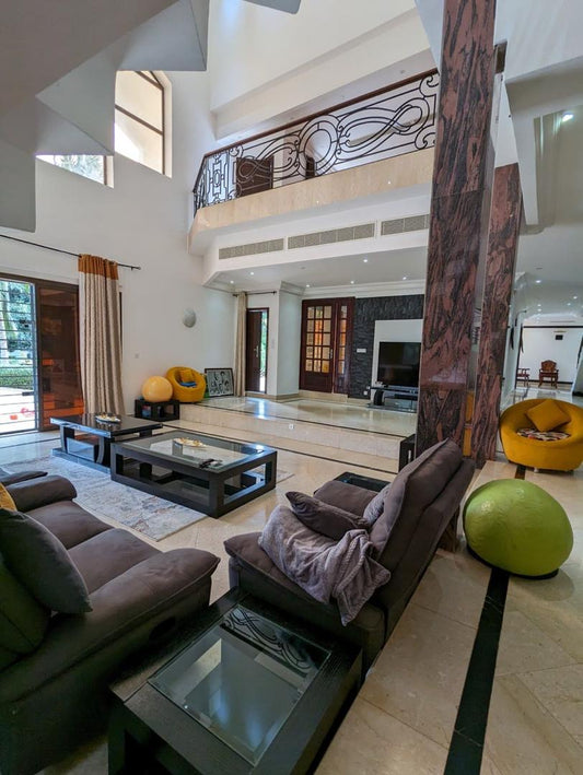 RÉSIDENCE DE LUXE 9 PIÈCES AVEC PISCINE À LOUER À LOMÉ – PROXIMITÉ HÔPITAL KODOM