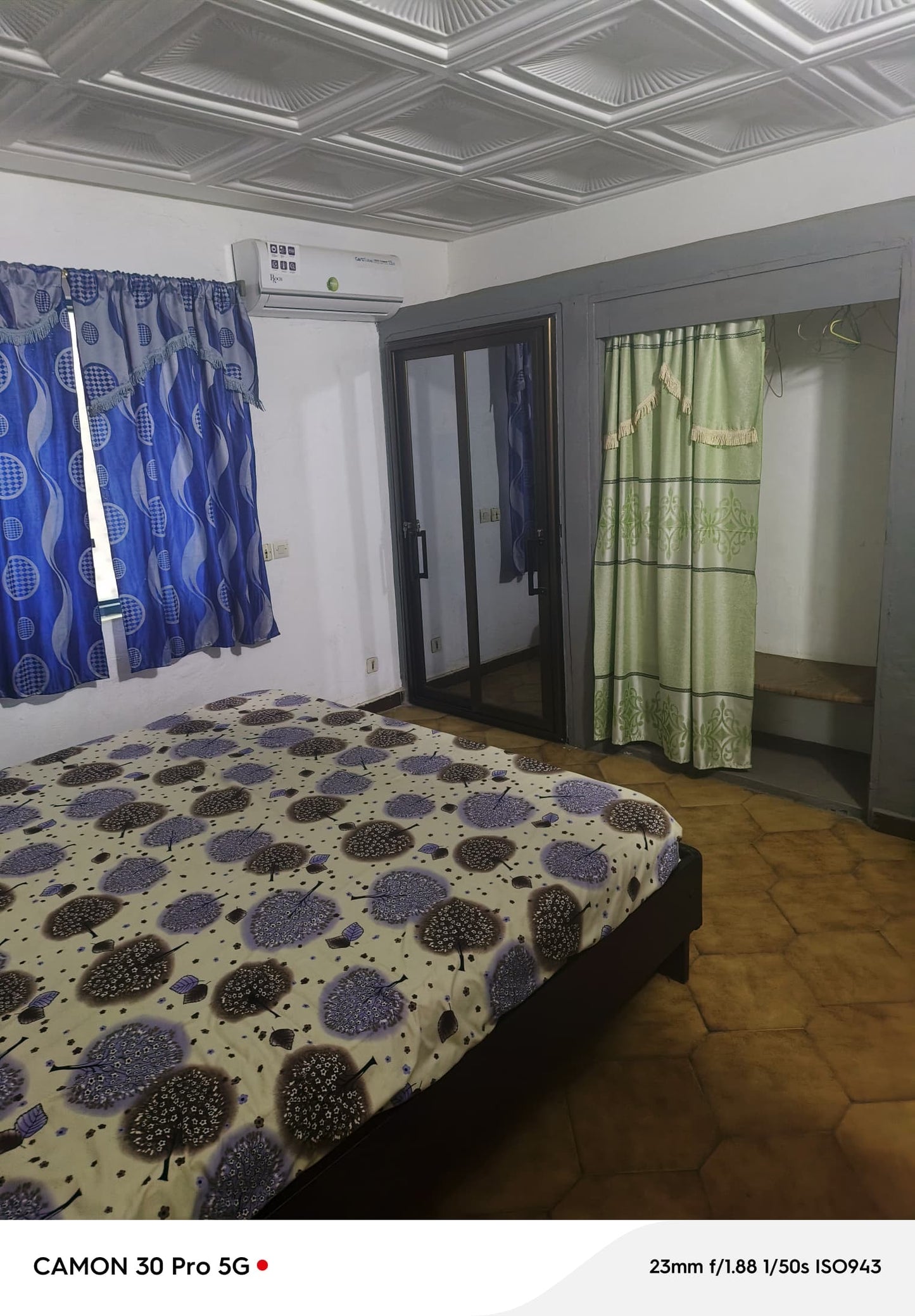 MMEUBLE 19 CHAMBRES À VENDRE À TOKOIN PROTESTANT – 100M DU GOUDRON | TITRE FONCIER