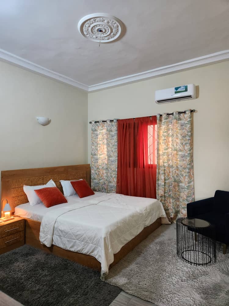 Appartement meublé 2 chambres à louer à Forever – Loyer mensuel 350 000 FCFA