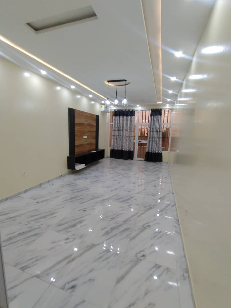 À LOUER – VILLA DUPLEX DE 6 PIÈCES | AGOÈ 2 LIONS | 700.000 F/MOIS