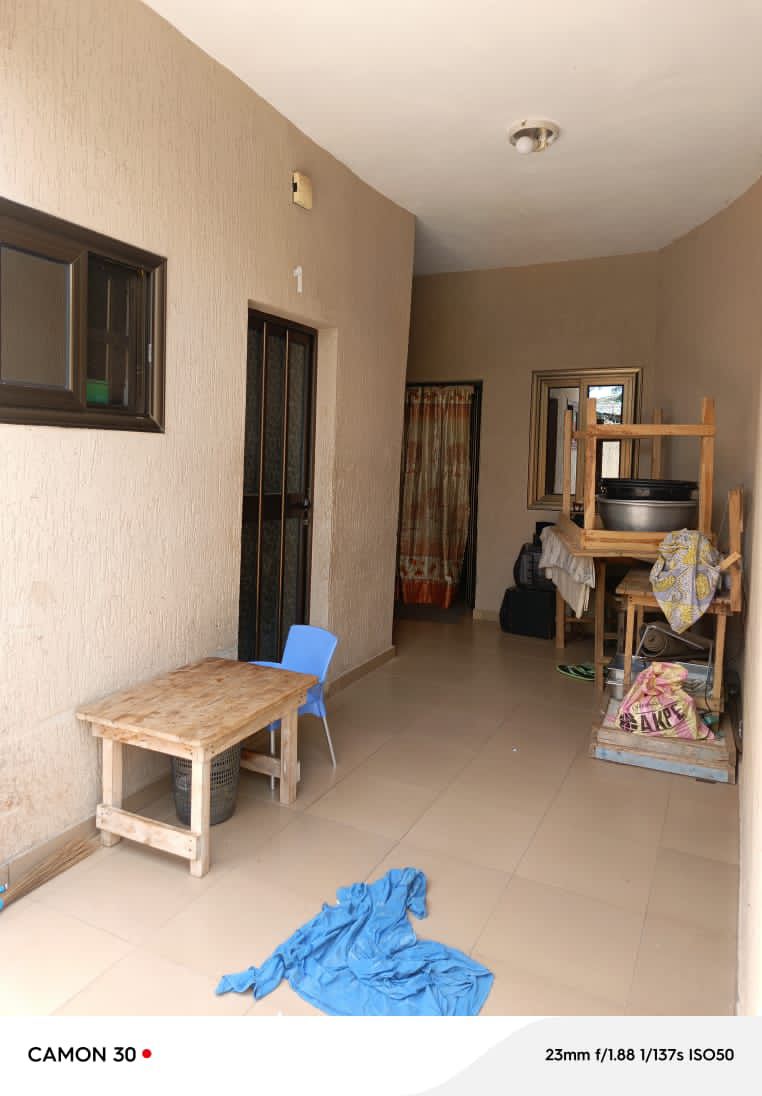 Villa 2 chambres en vente à Zanguera – 45 millions FCFA