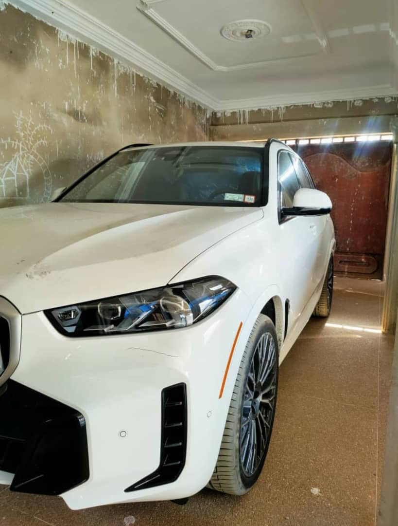 BMW X5 xDrive – 2024 | V6 ESSENCE | FULL OPTIONS