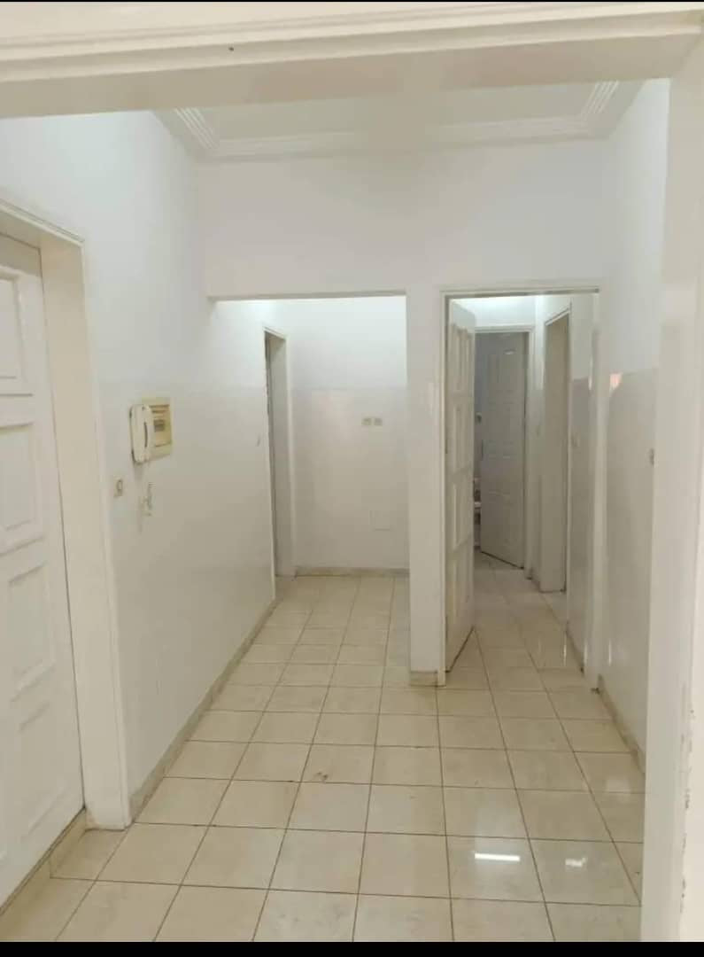 VILLA 9 PIÈCES À VENDRE À HÉDZRANAWOÉ – 1 LOT – PROCHE PHARMACIE RAOUDHA
