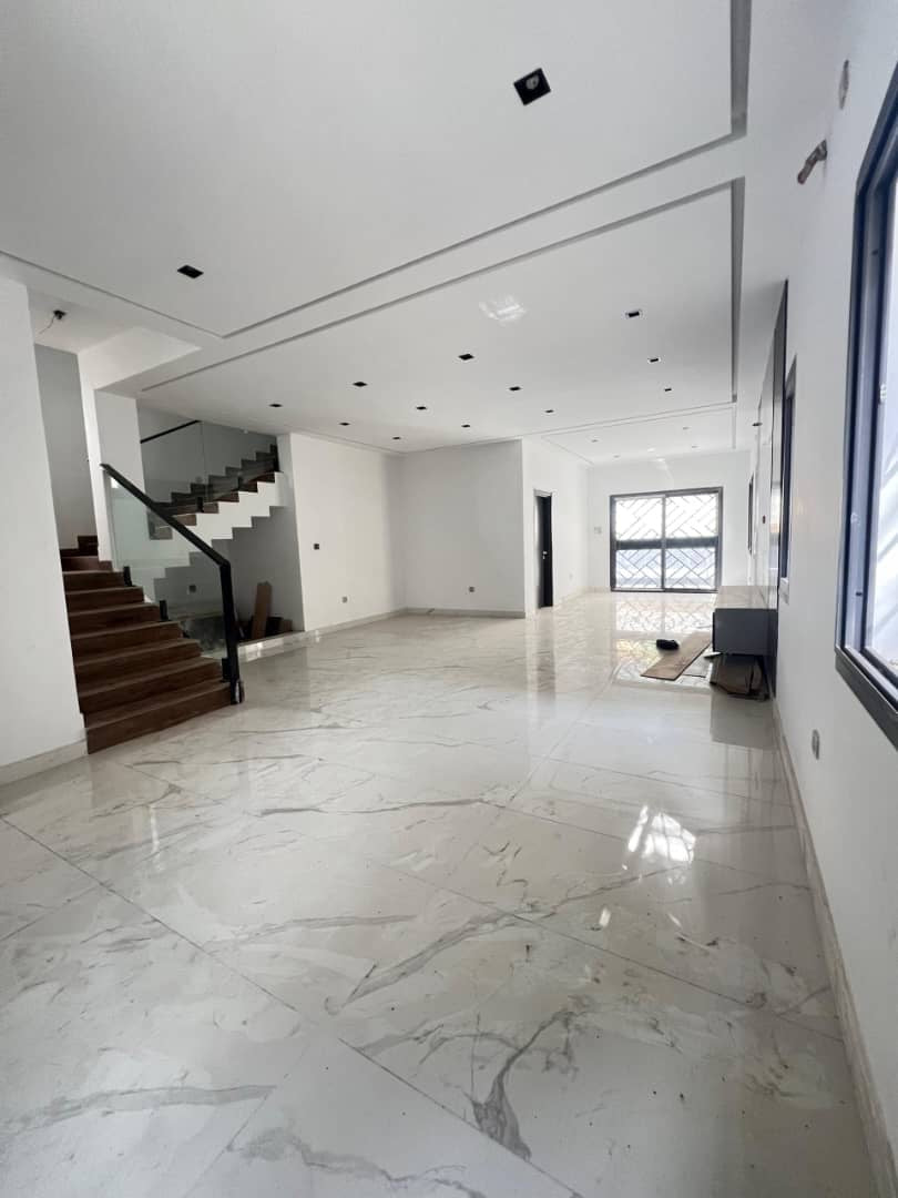 VILLAS 6 PIÈCES À VENDRE À TOKOIN FOREVER – NEUVES AVEC CAMÉRAS DE SURVEILLANCE | TITRE FONCIER