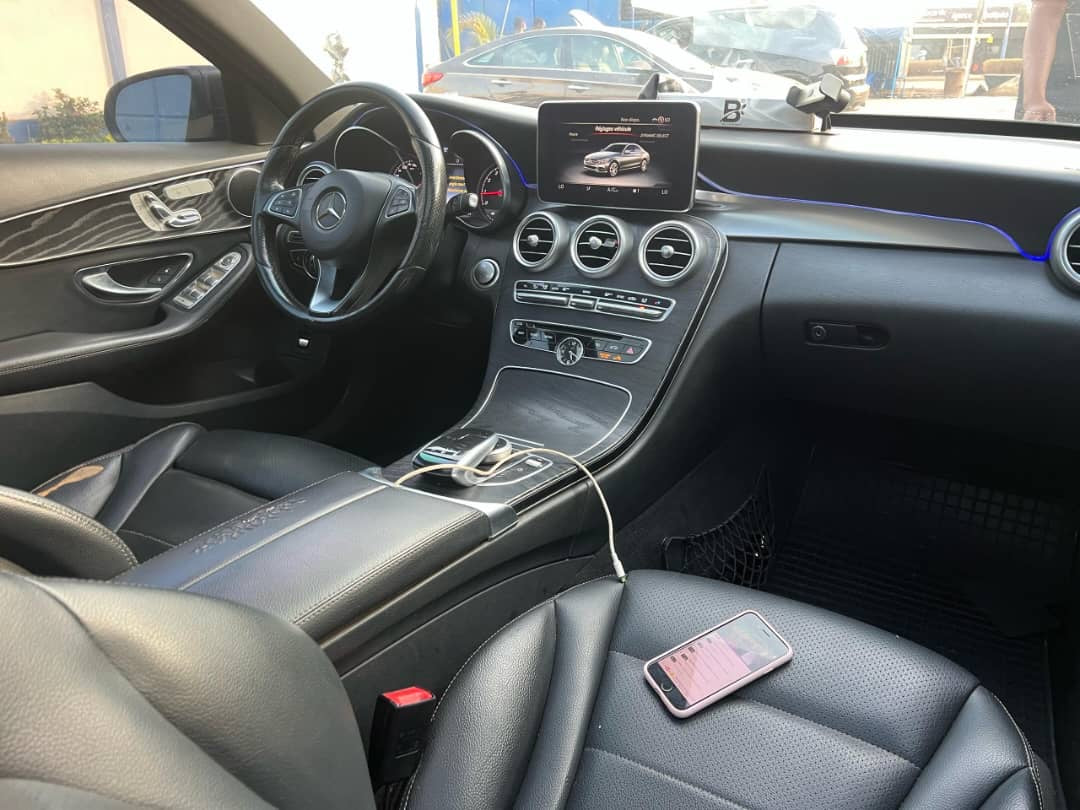 MERCEDES C300 AMG – 2017 | ESSENCE | FULL OPTIONS