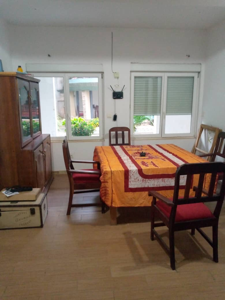 VILLA 7 PIÈCES AVEC PISCINE À VENDRE À AGOÈ CARREFOUR BLEU – 600 m²