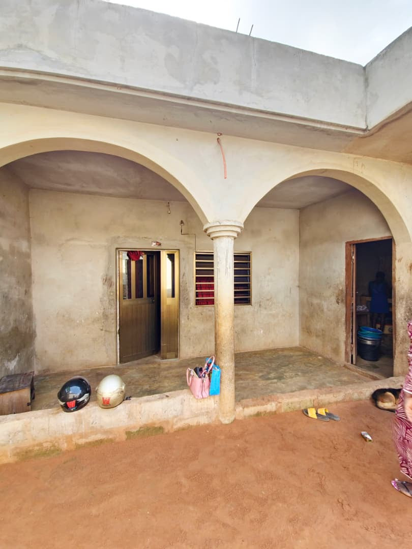 Villa 3 chambres en vente à Agoè Legbassito Kognito – 16 millions FCFA